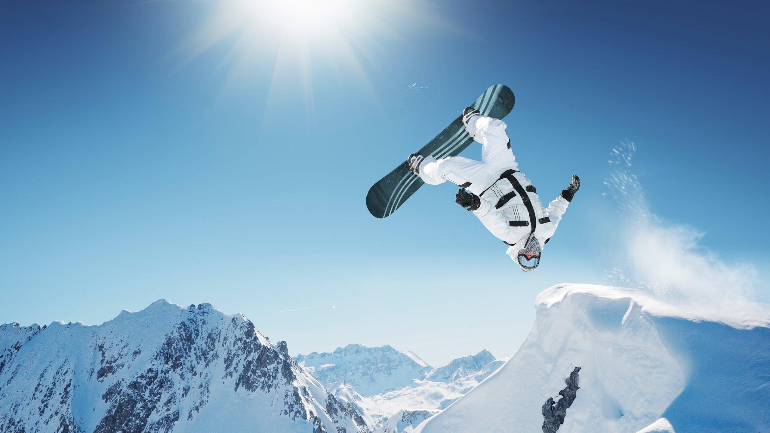 自由式滑雪世界杯中国站落幕，新秀选手惊艳全场